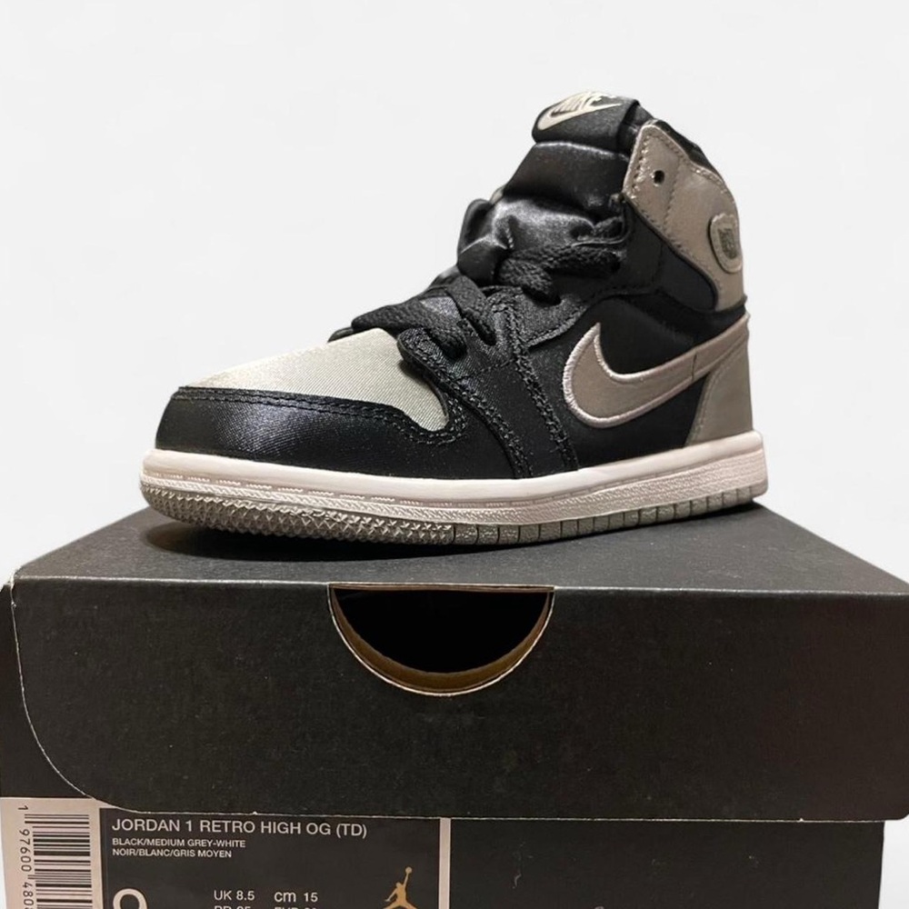 Jordan 1 Retro High OG ‘Satin Shadow’ - New